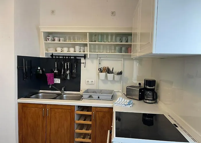 Top Lage In Rostock 3 Zimmer Wohnung Mit Bestem Ausblick Im 1 Og Rechts